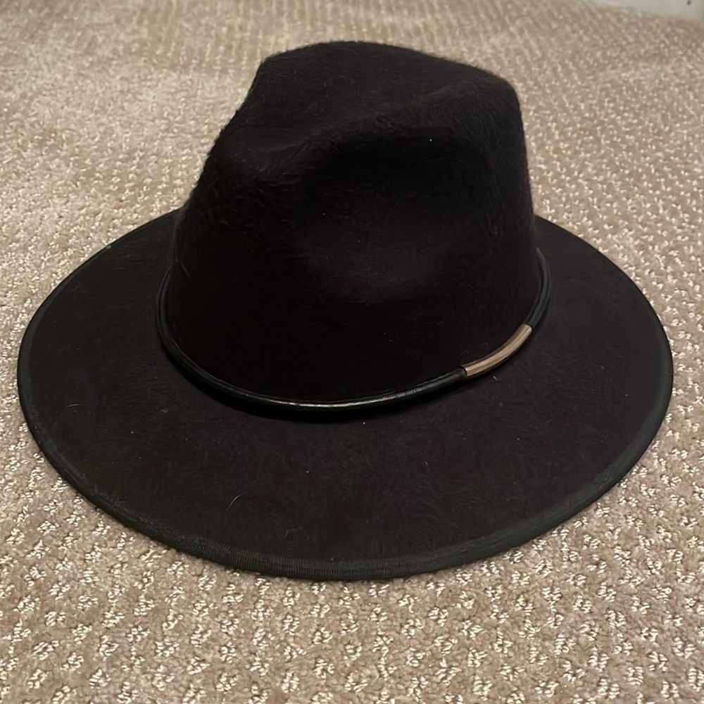 Black fedora